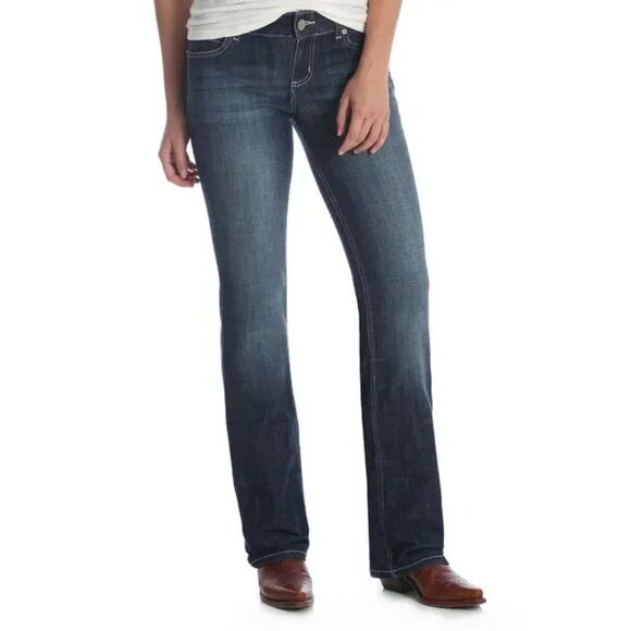 Wrangler Women's Essential Bootcut Jeans Dark Wash Size 28 5 x 34 Stretch - Picture 1 of 9